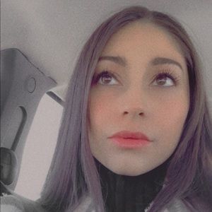 Meet your Posher, Angelica